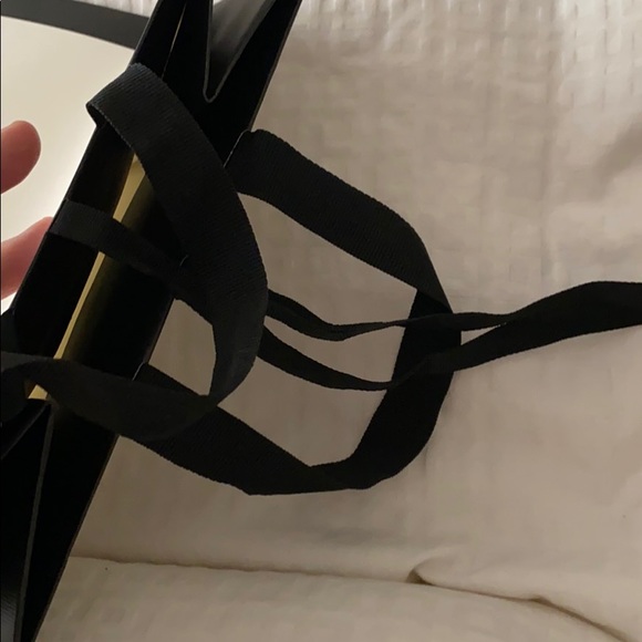 SMALL BLACK AND WHITE GUCCI SHOPPING BAG NEW - Picture 8 of 8